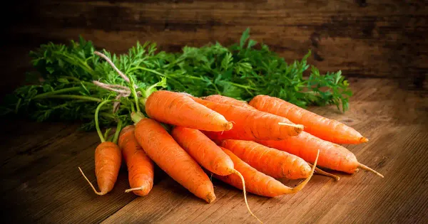Para mejorar la nutrición de las zanahorias, hiérvalas sin pelar