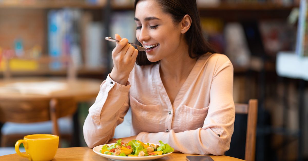 Lo que come primero durante las comidas puede reducir los niveles de glucosa hasta en un 40 %