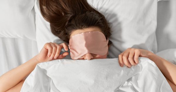 Los sorprendentes beneficios de usar un antifaz para dormir
