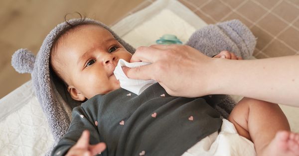 Las toallitas húmedas podrían incrementar el riesgo de alergias de su hijo y ocasionar graves problemas ambientales