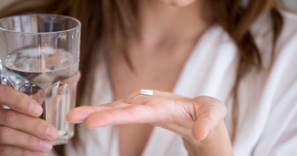 Casi 1 de cada 4 mujeres de 60 años o más usa antidepresivos